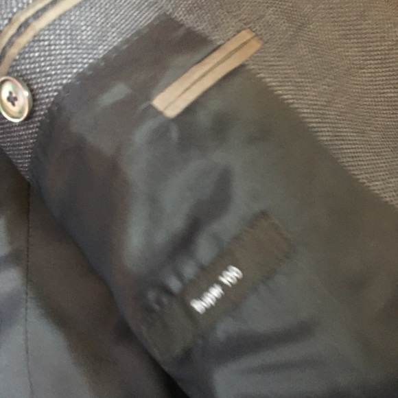 50 off Hugo boss blazer - Picture 3 of 7